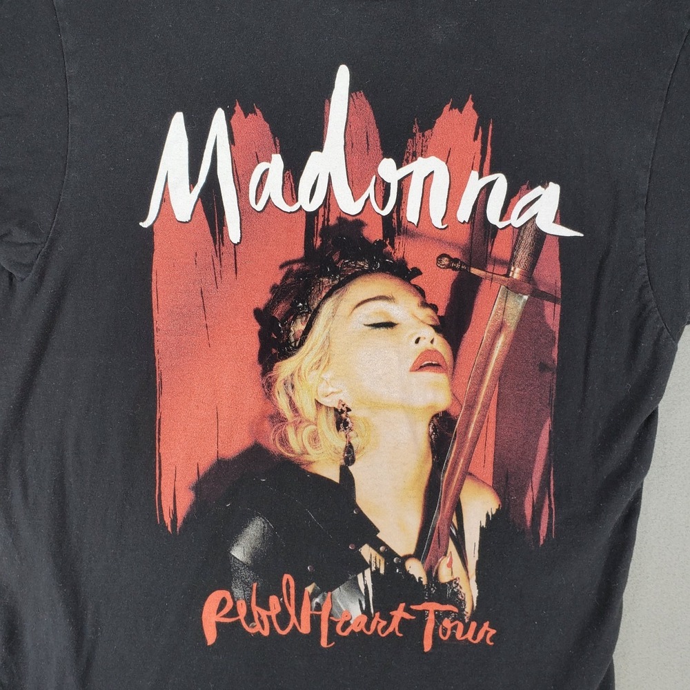 Madonna Rebel Heart Tour Concert T-Shirt Black Graphic Band Tee‎ Men's Large - Picture 2 of 5